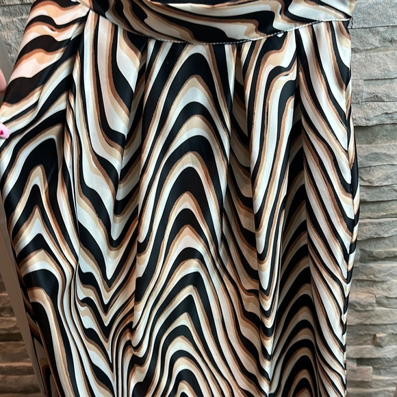 Red Dress Boutique Black and White Asymmetrical Midi Skirt - Picture 5 of 7